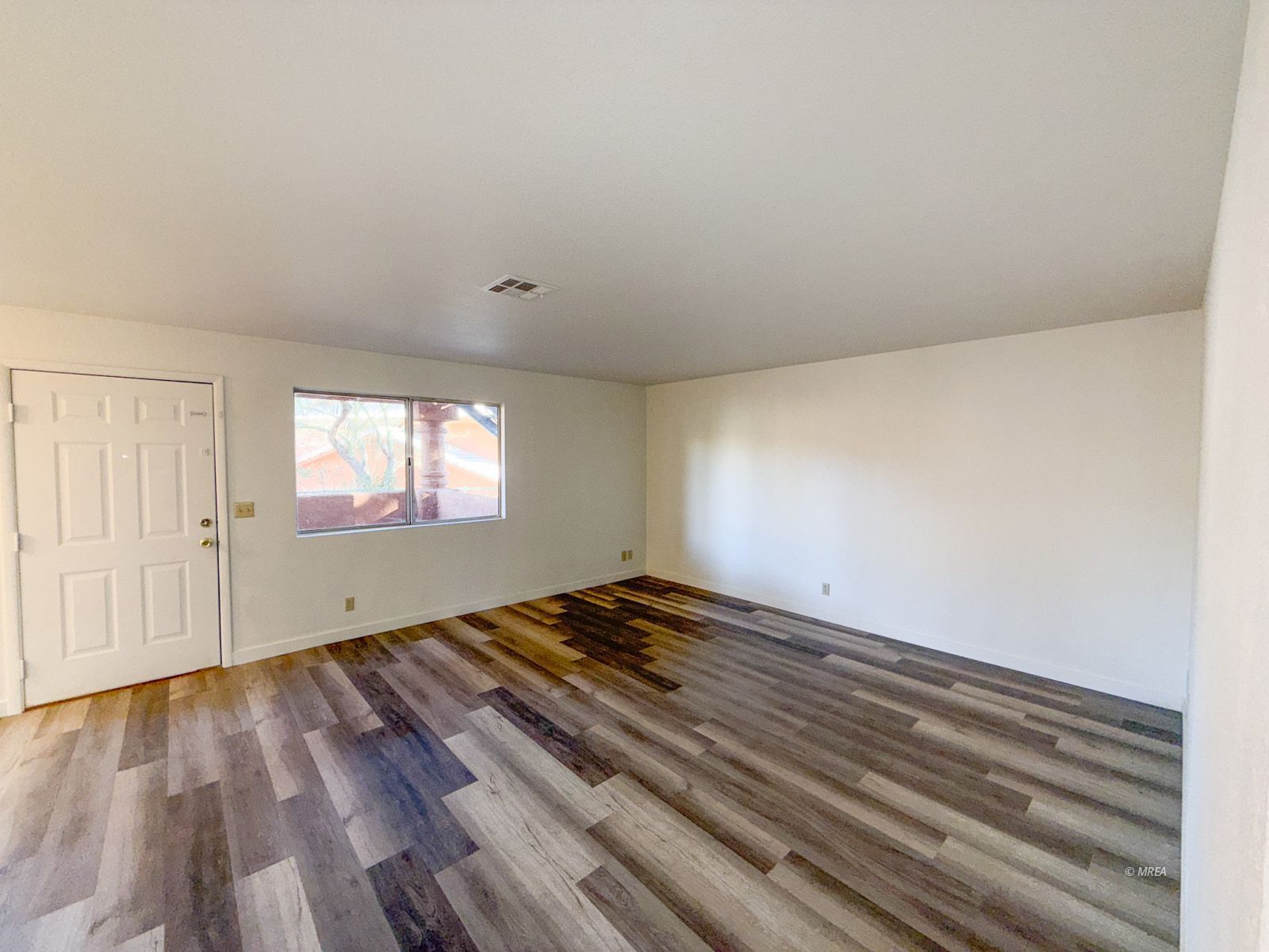 845  Mesquite Springs  #102