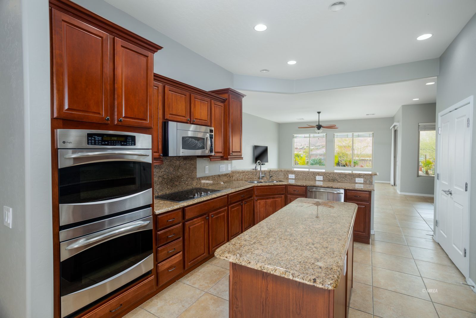 981  Starlight Terrace 