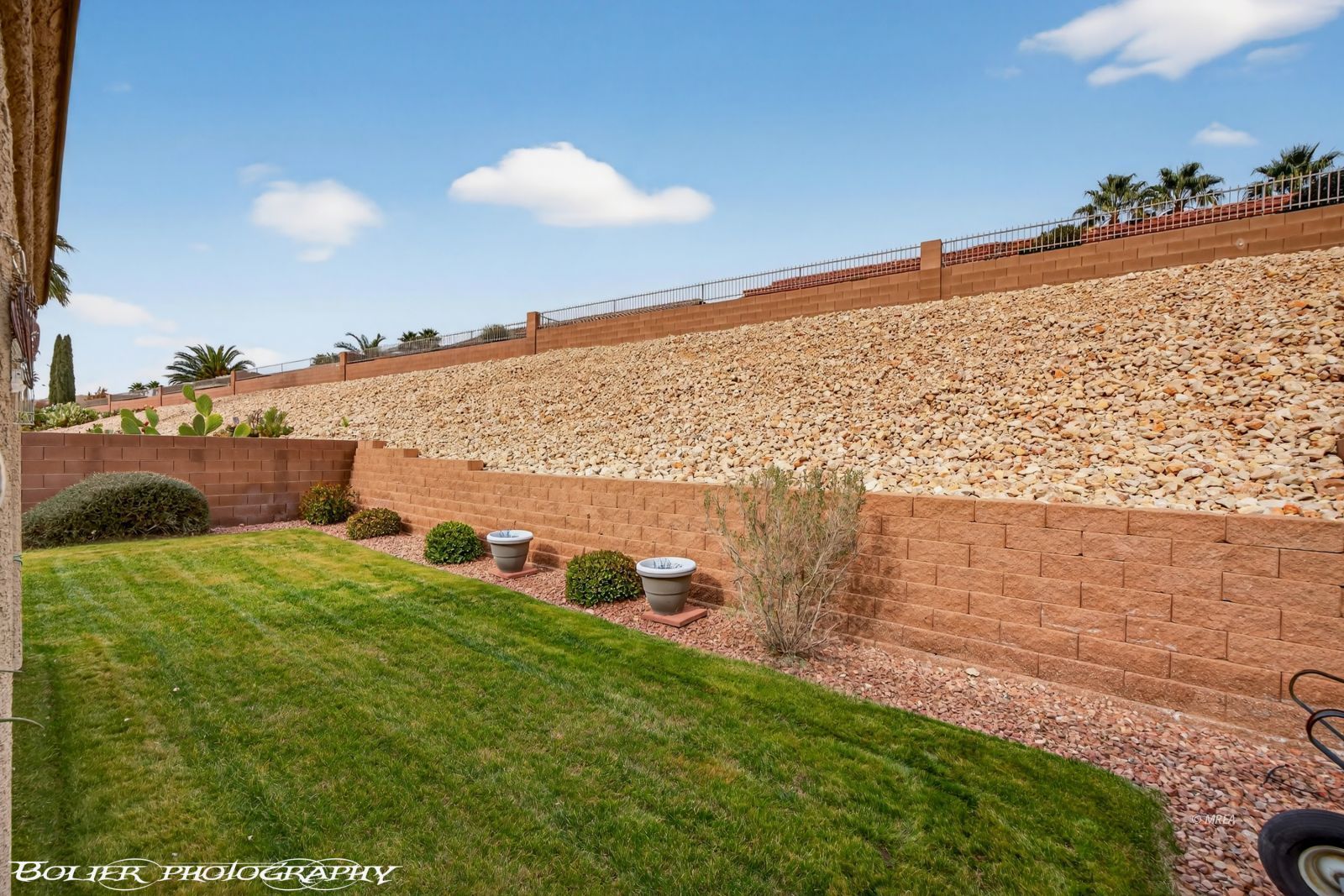 1181  Augusta Hills St