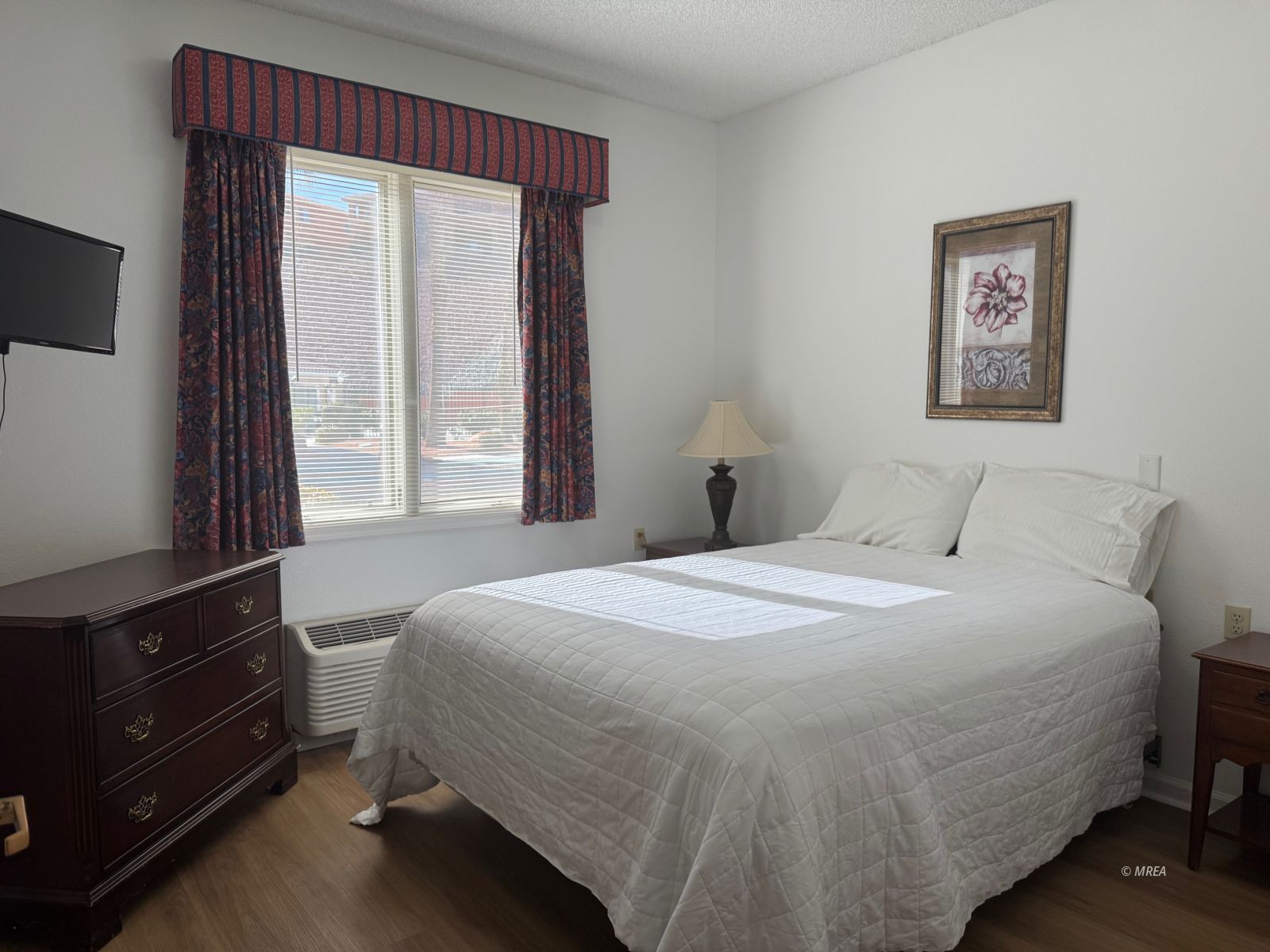 555  Highland Dr #118