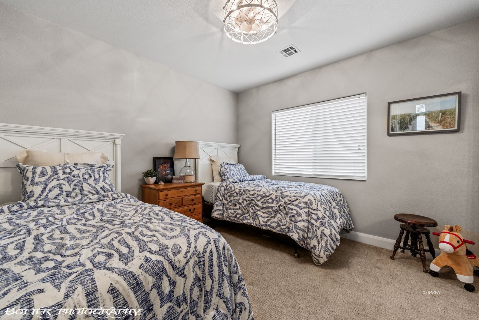 1231  Indian Wells Rd