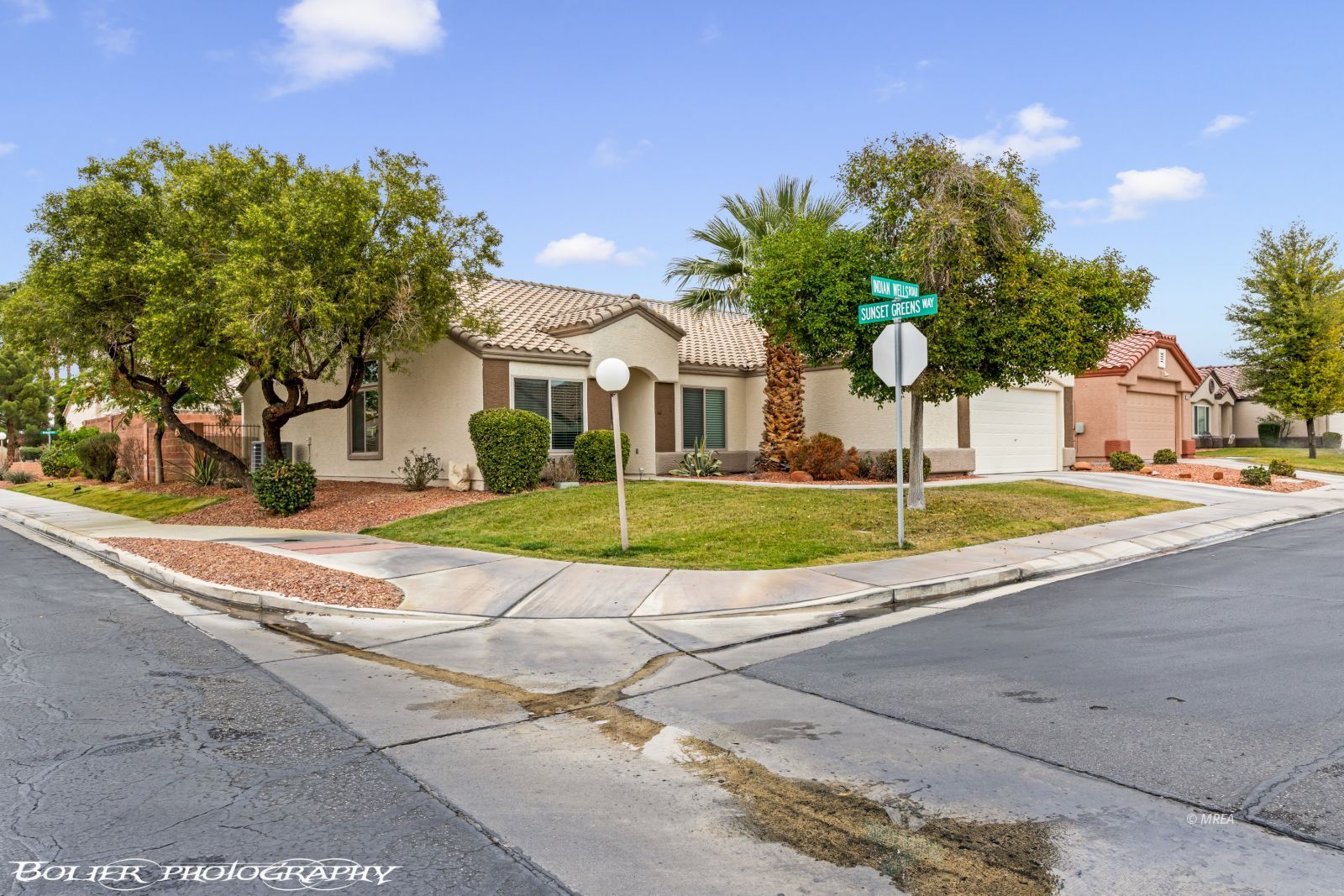 1231  Indian Wells Rd