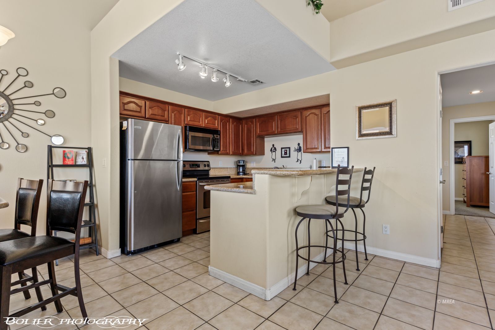 890  Kitty Hawk Dr #524