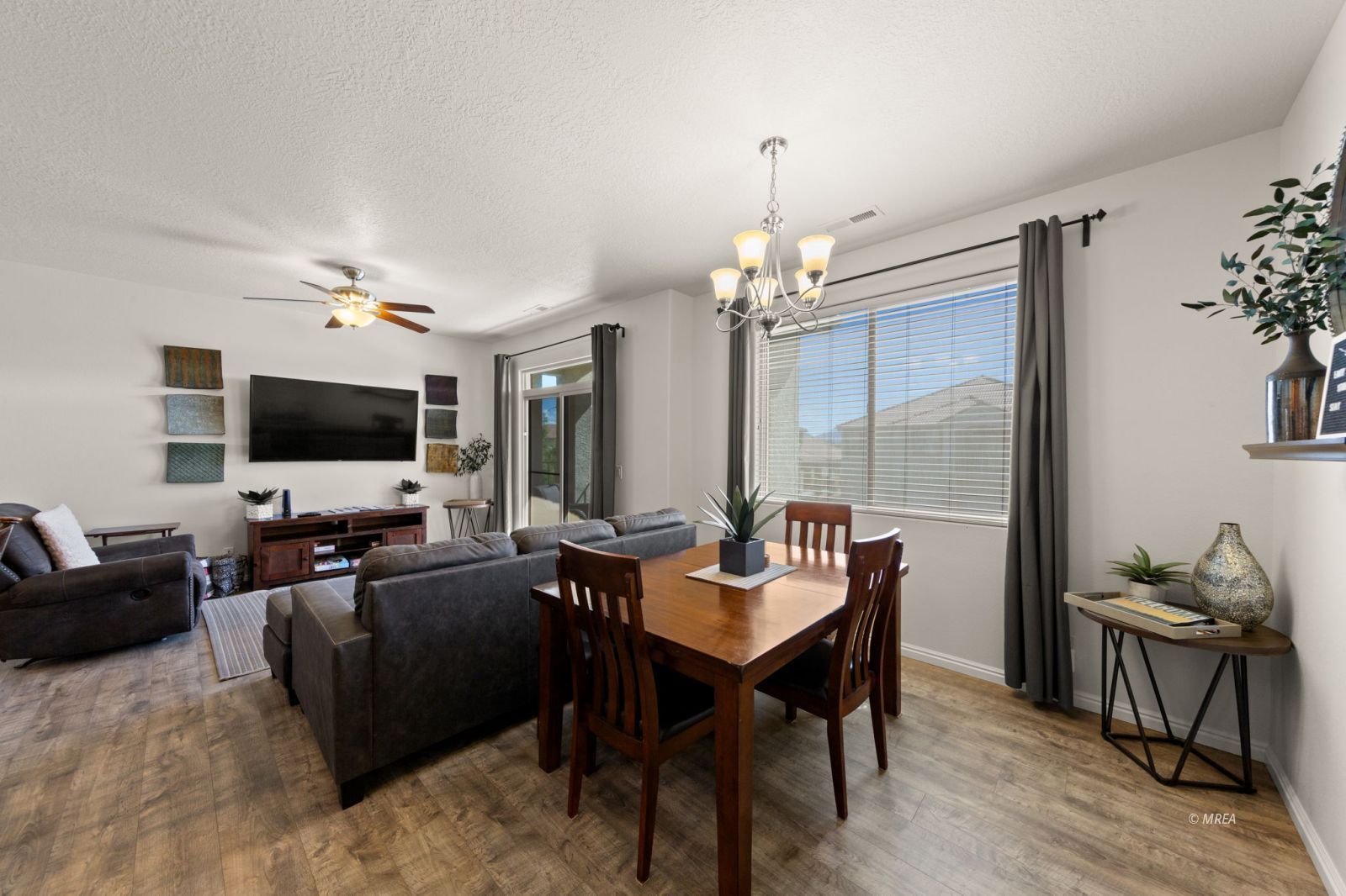 103  Desert Willow Ln #B