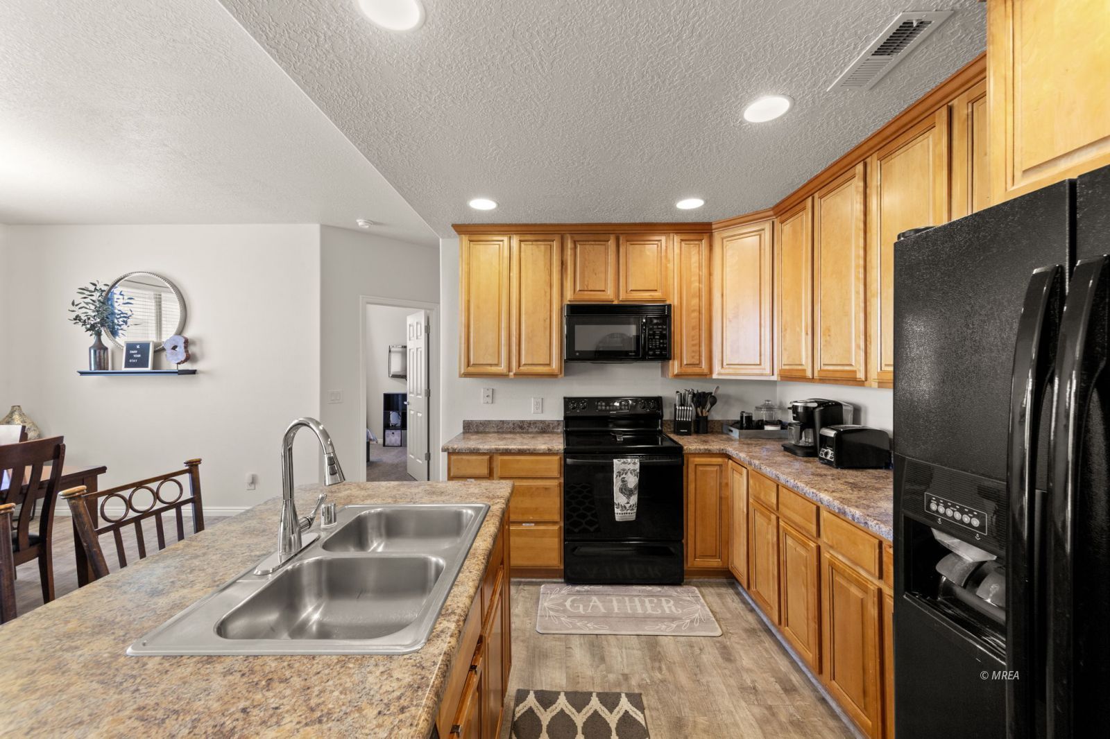 103  Desert Willow Ln #B