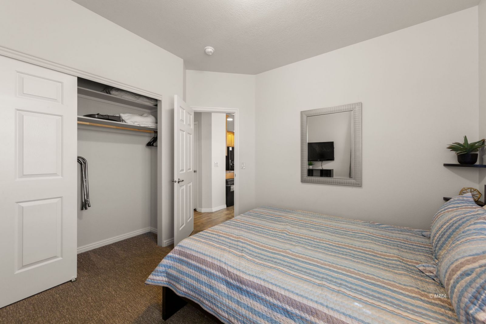 103  Desert Willow Ln #B