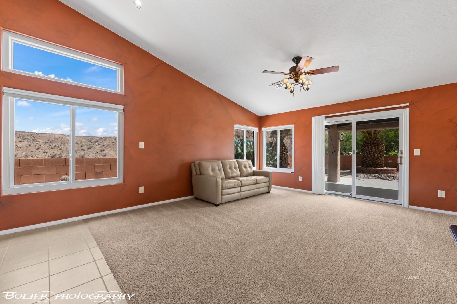 998  Opal St