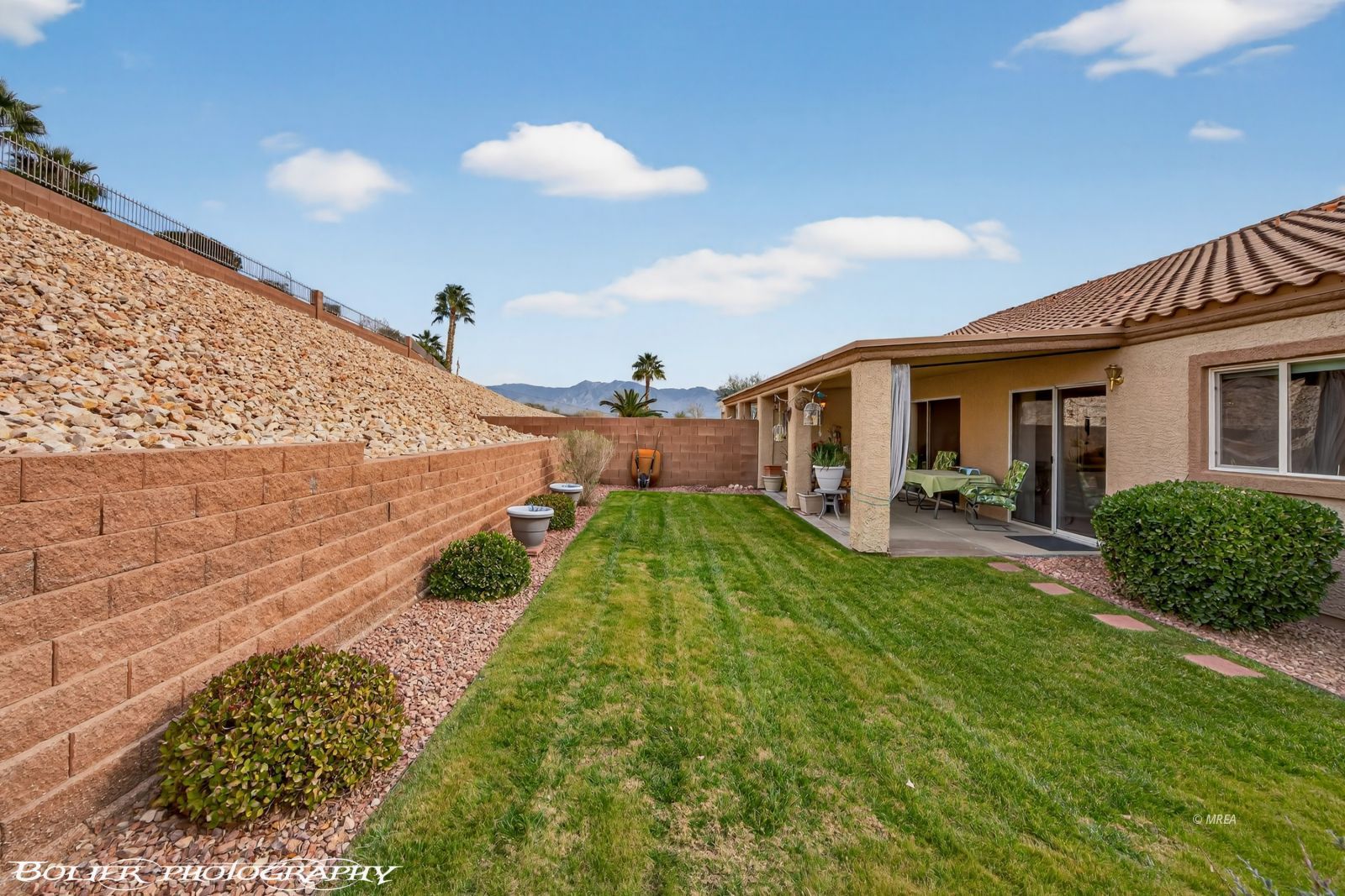 1181  Augusta Hills St