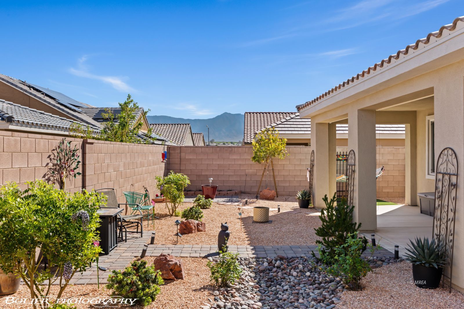 469  Paradise Valley Heights 