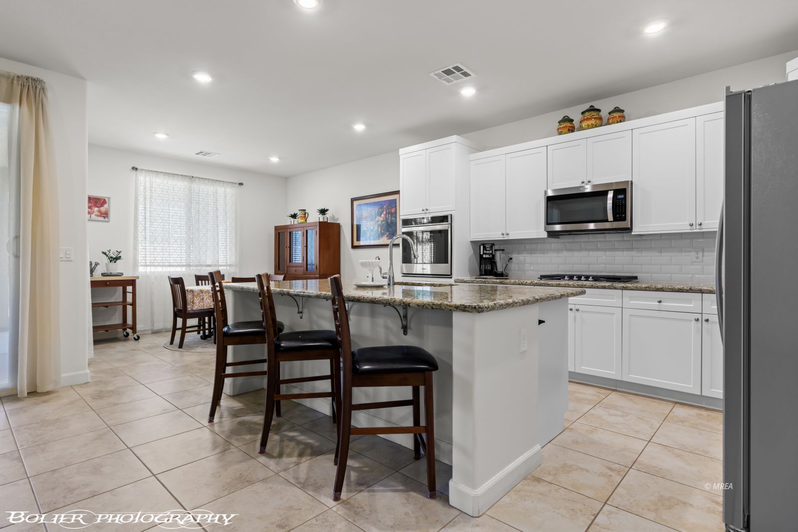 469  Paradise Valley Heights 