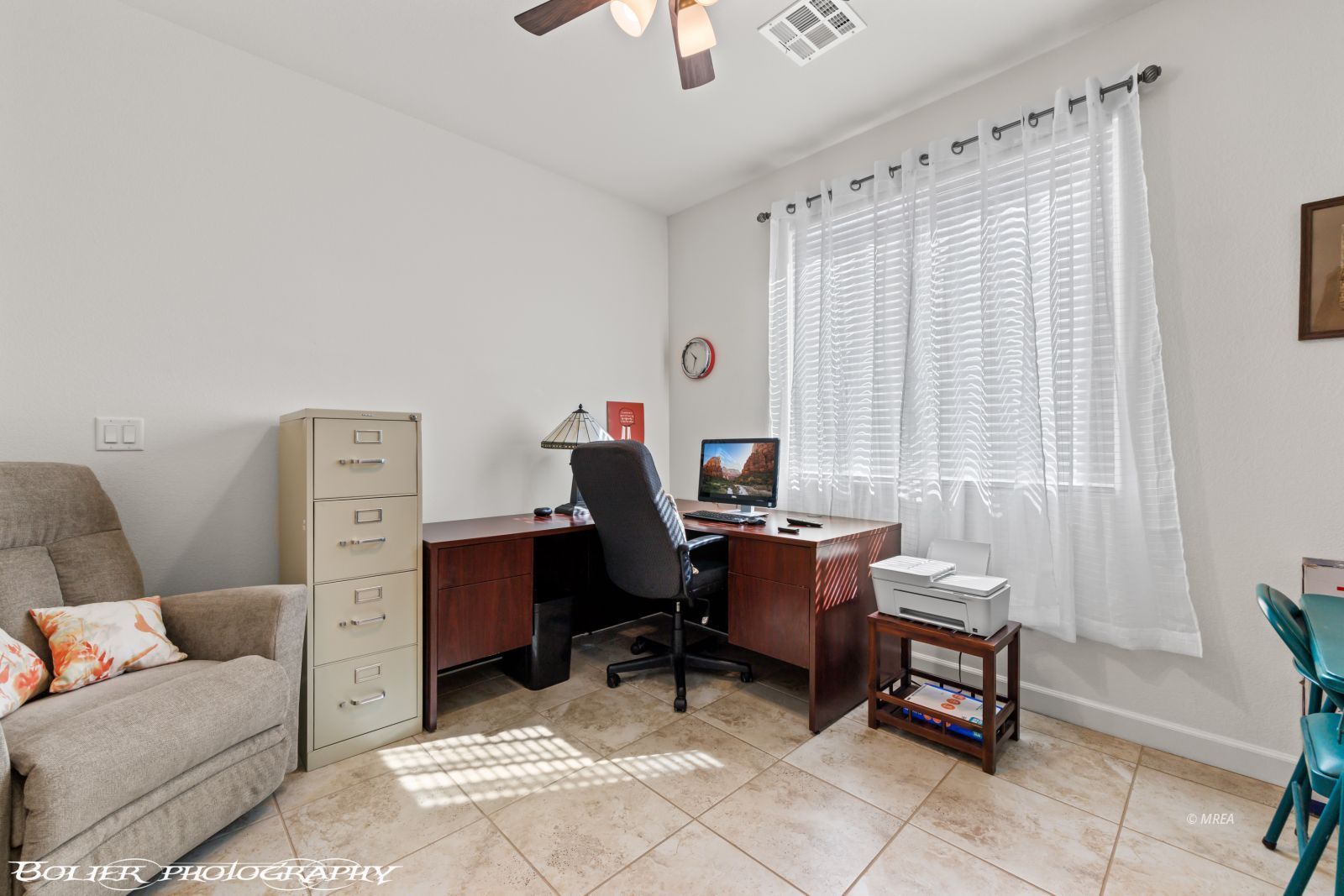 469  Paradise Valley Heights 