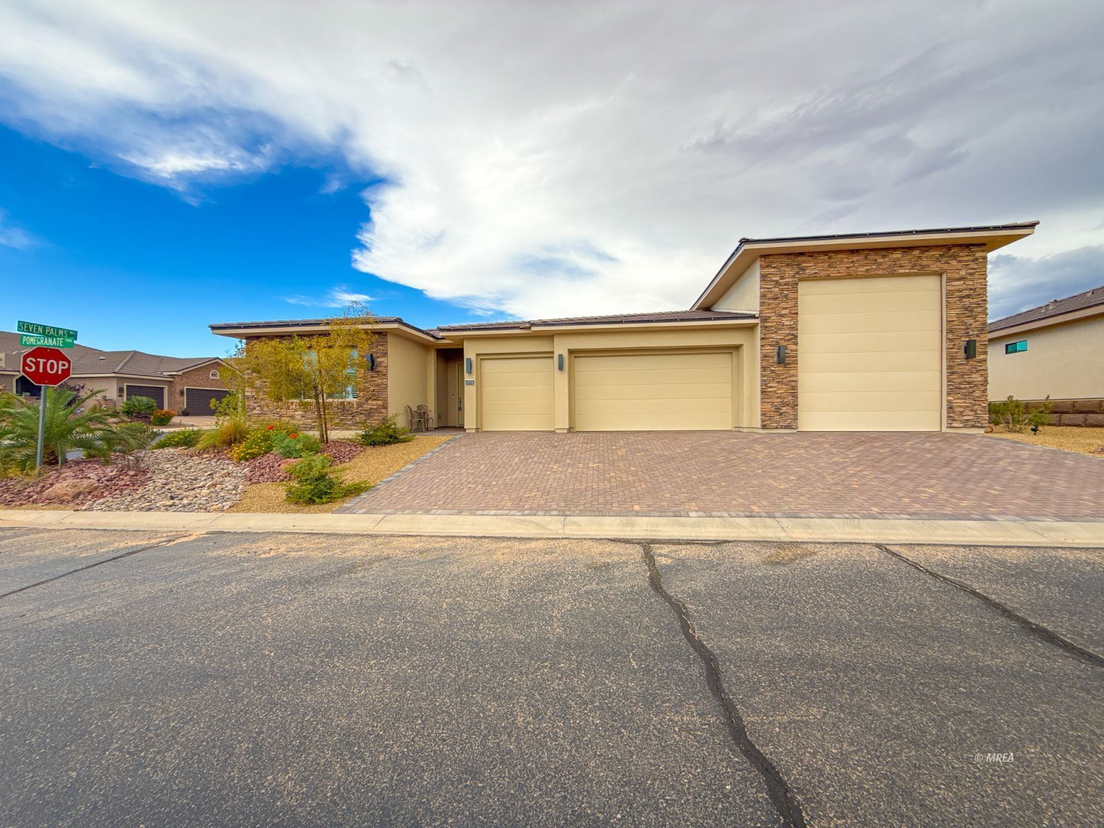 1574  Pomegranate Trail Dr