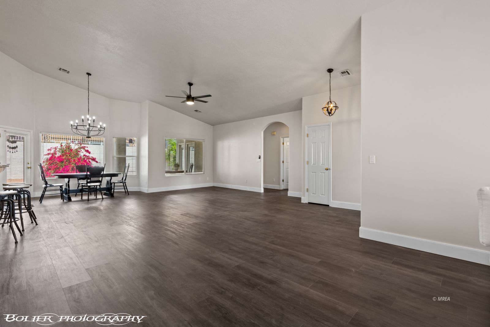 589  Casa Grande Cir