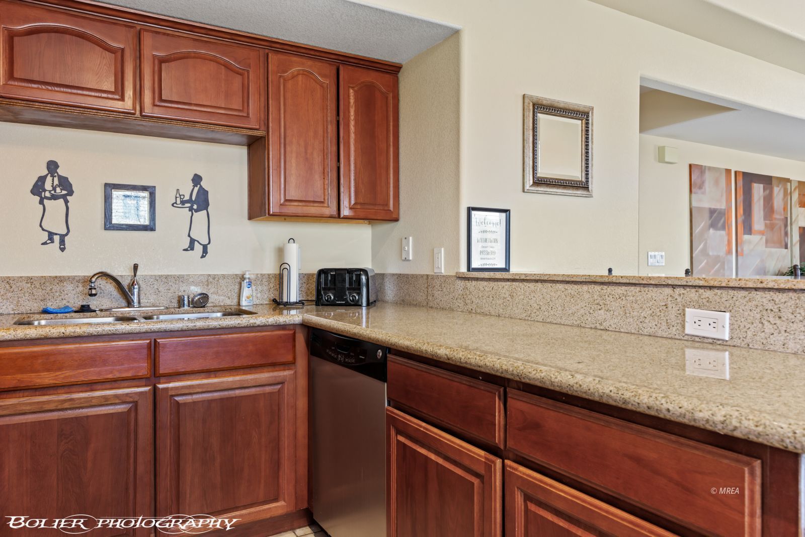 890  Kitty Hawk Dr #524