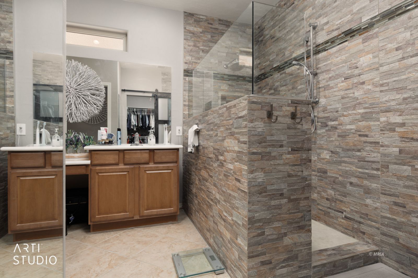 1029  Back Country Trl 