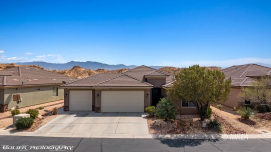 460 Ln ,Mesquite NV 89027