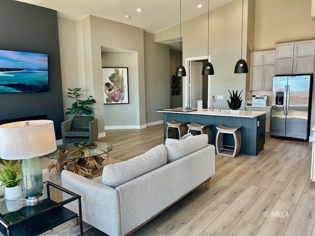 1508  Britney Ann Way