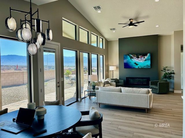 1508  Britney Ann Way