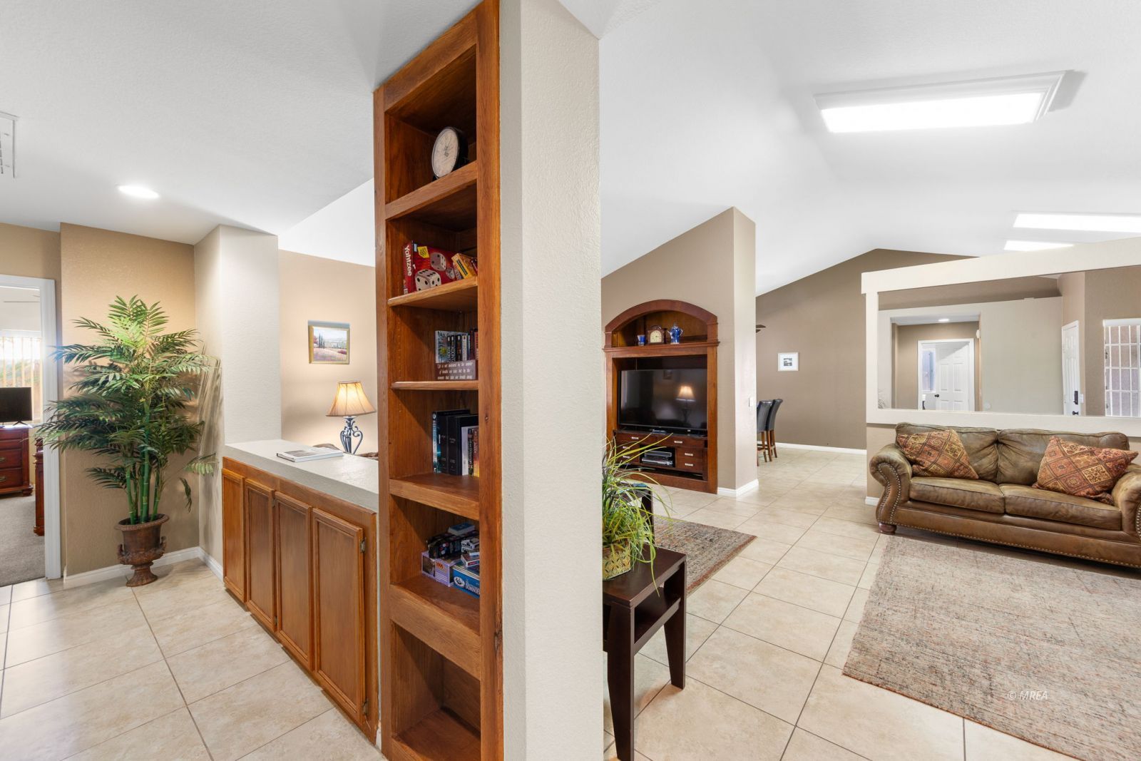 555  Second South St