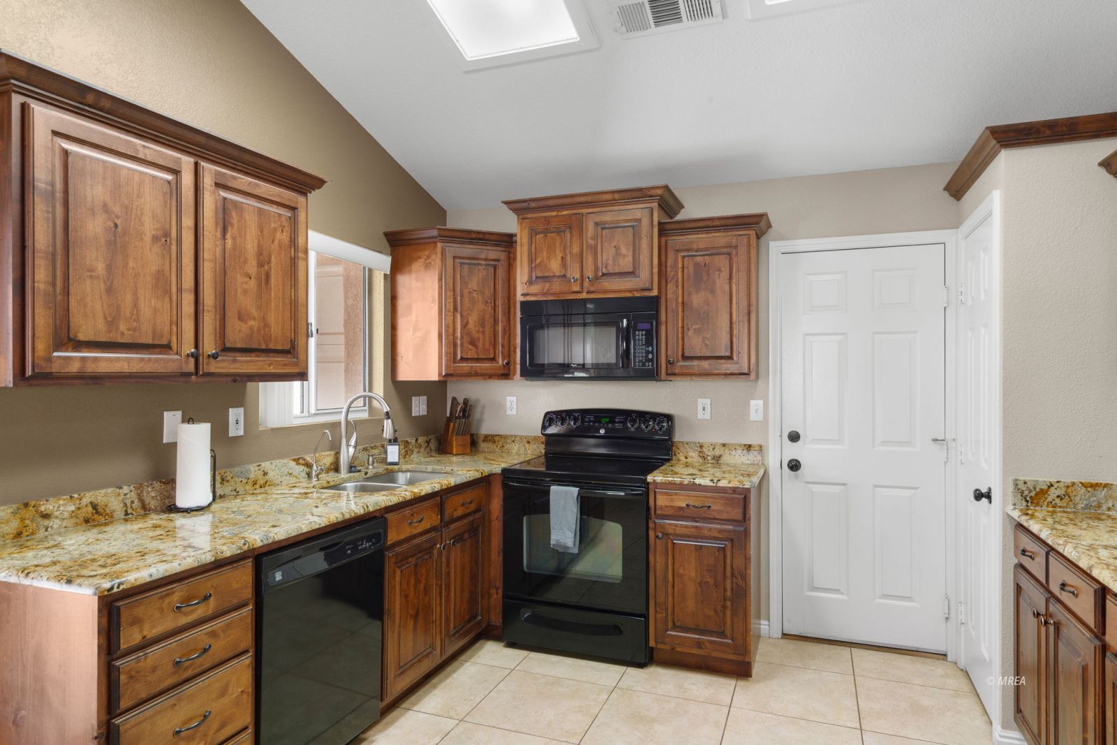 555  Second South St