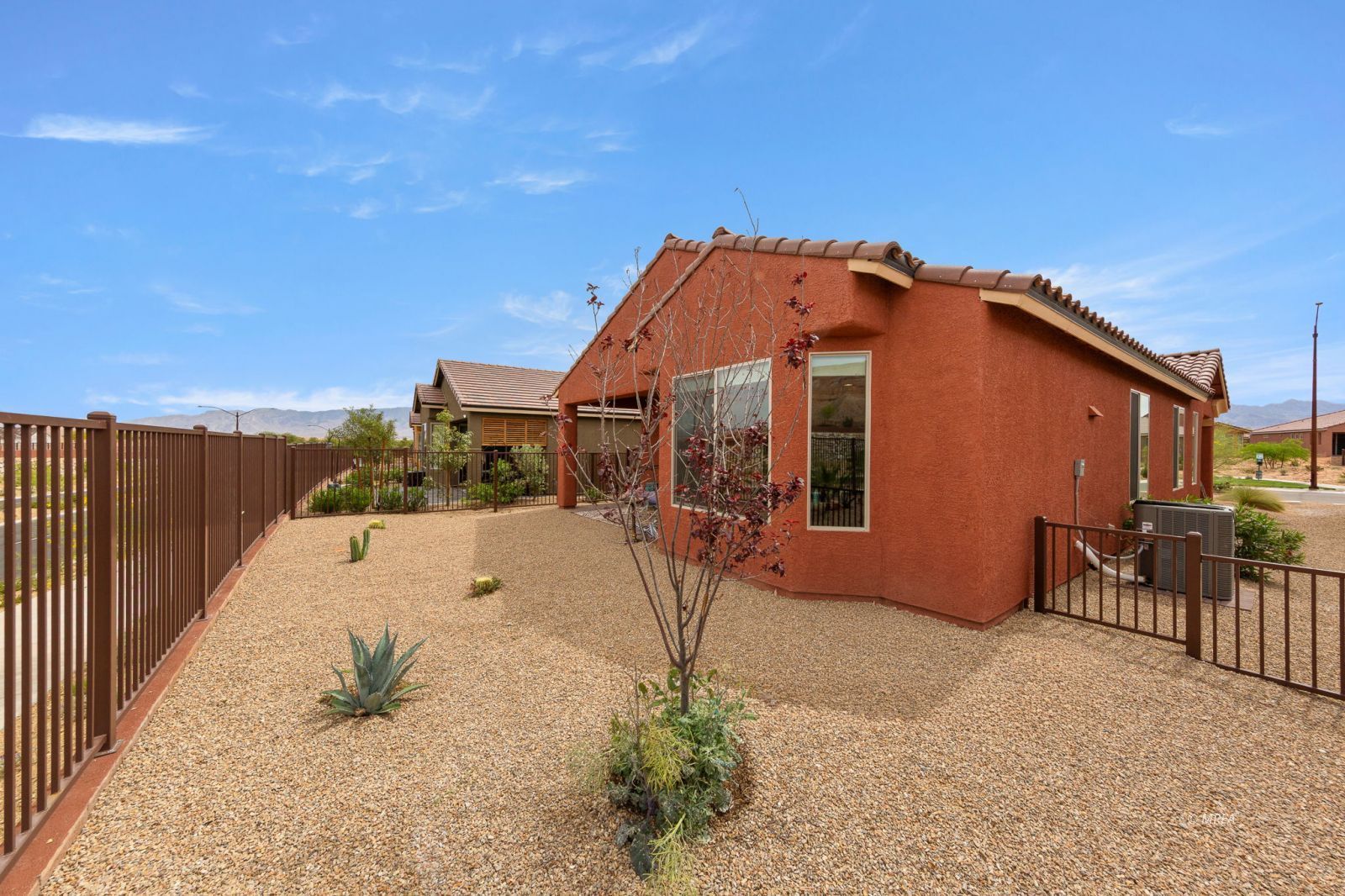 1353  Evening Breeze Ln