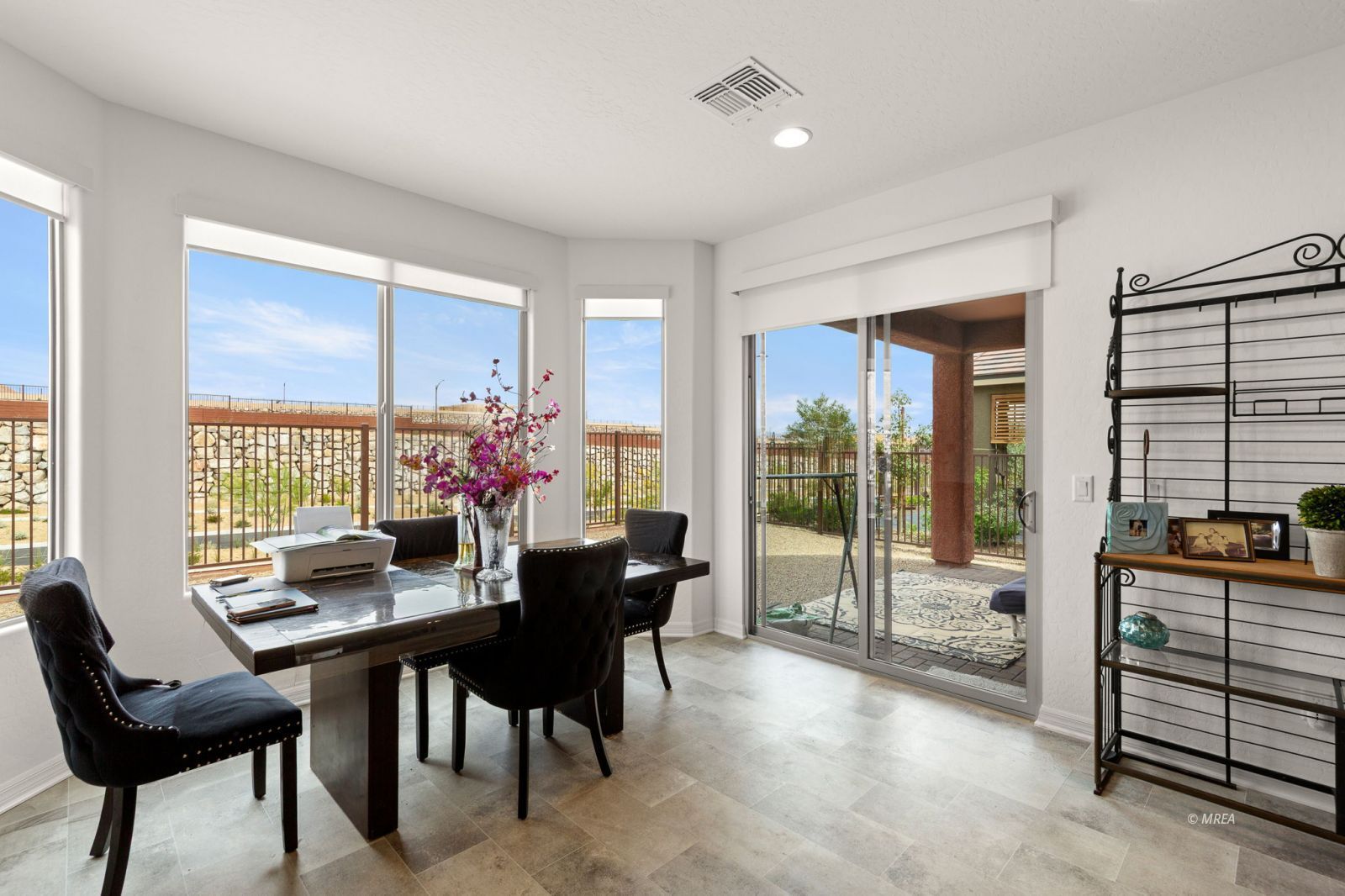 1353  Evening Breeze Ln