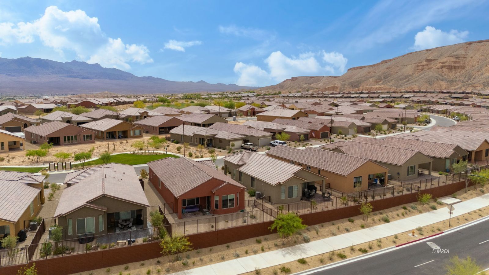 1353  Evening Breeze Ln