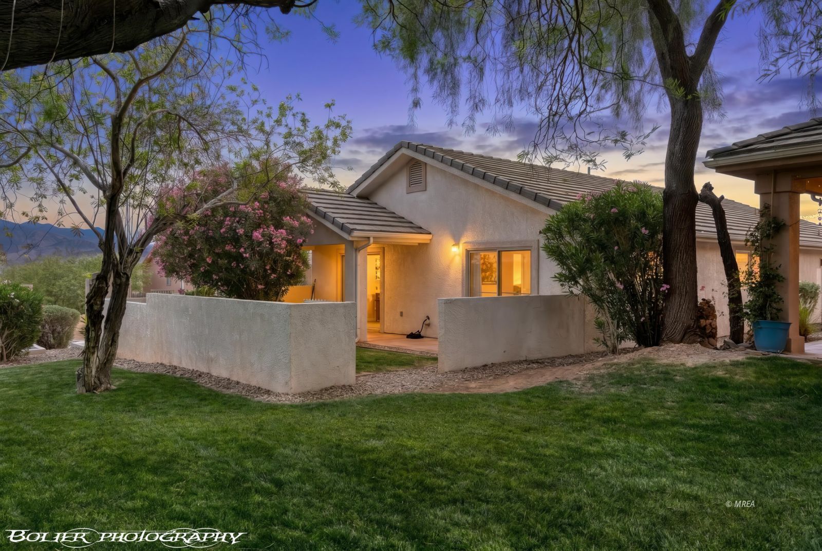 400  Paradise Pkwy  #113