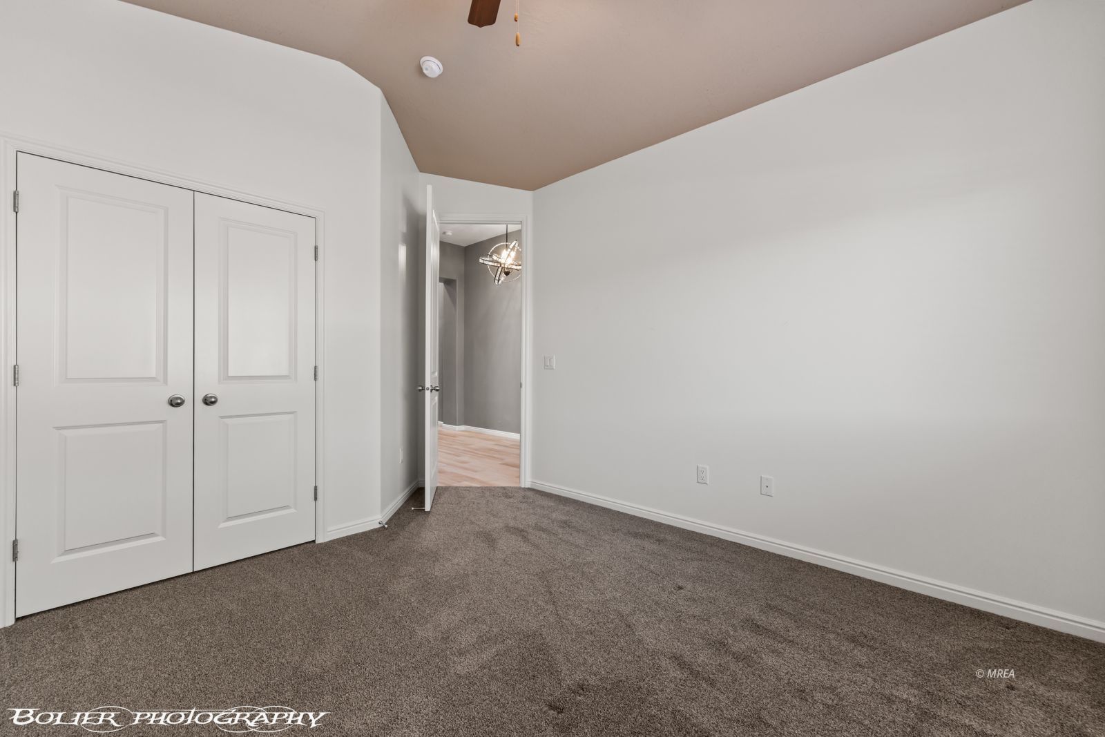 556  Quartz Way