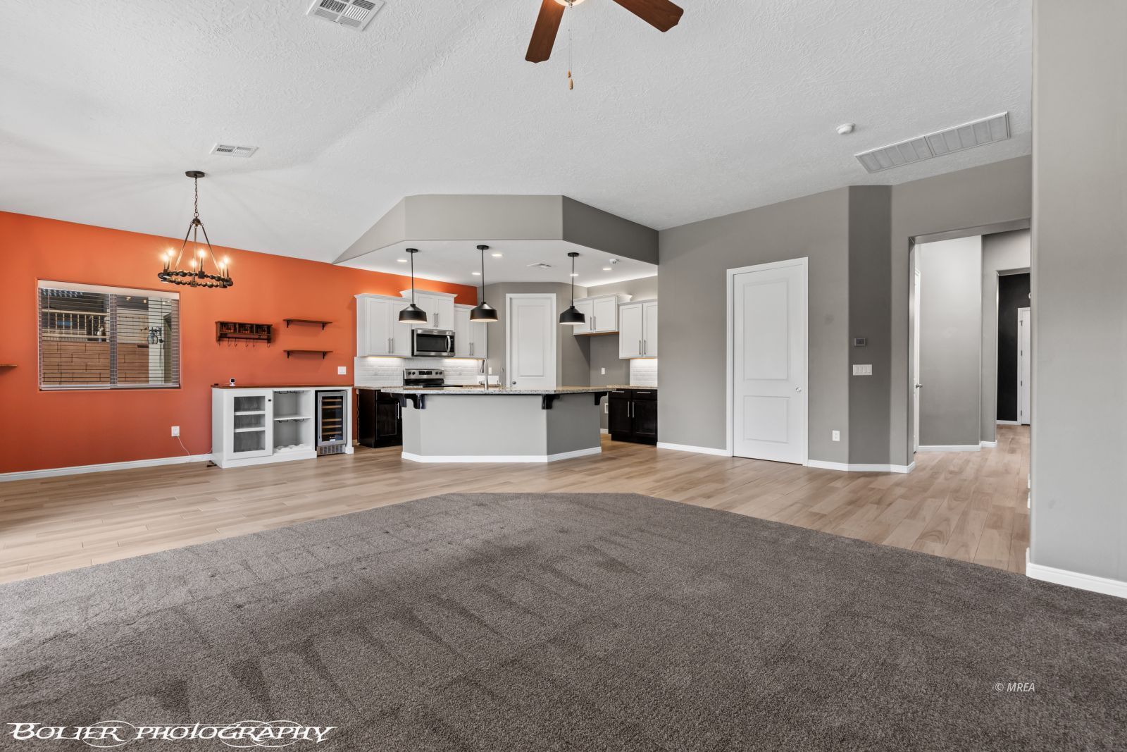 556  Quartz Way