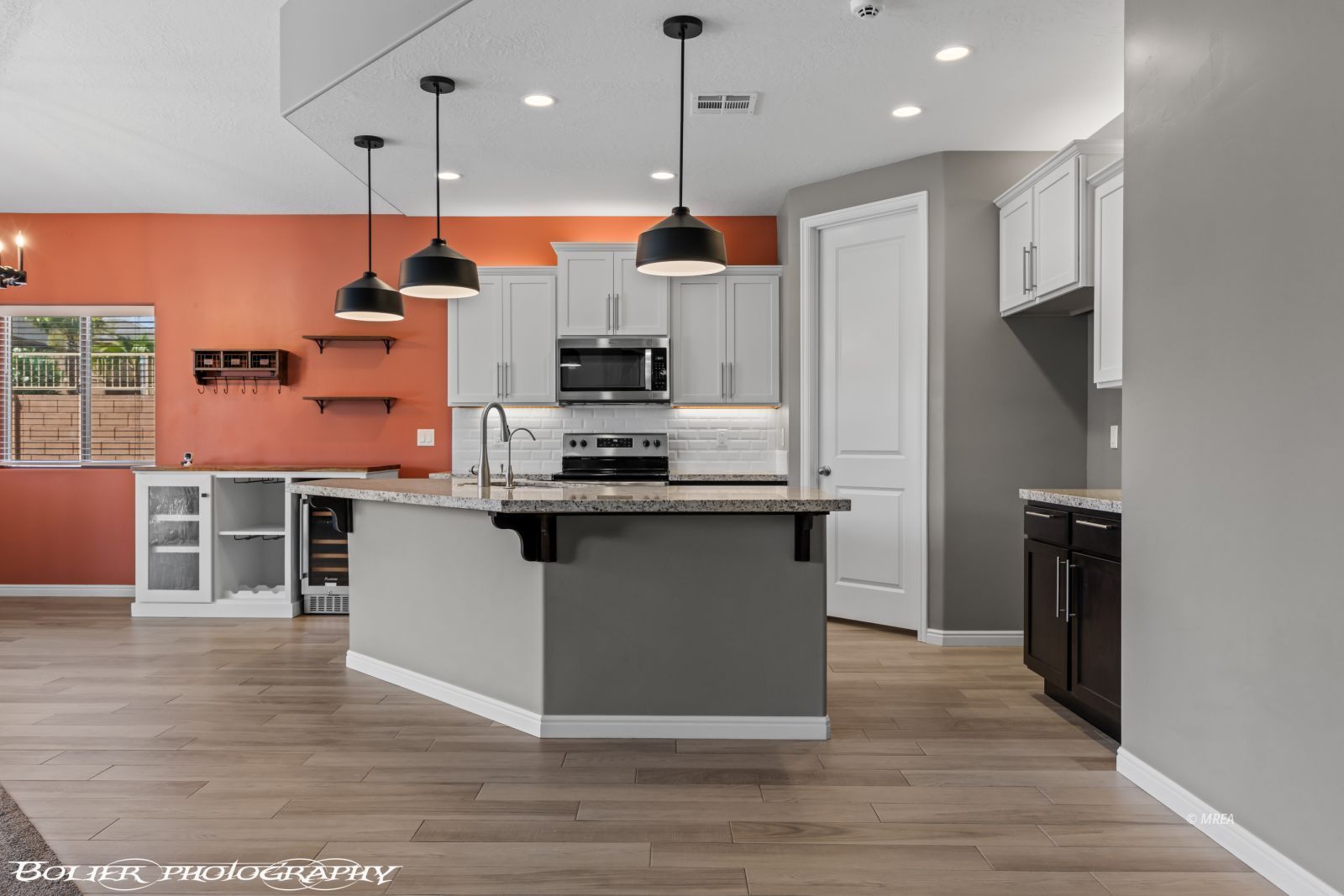 556  Quartz Way