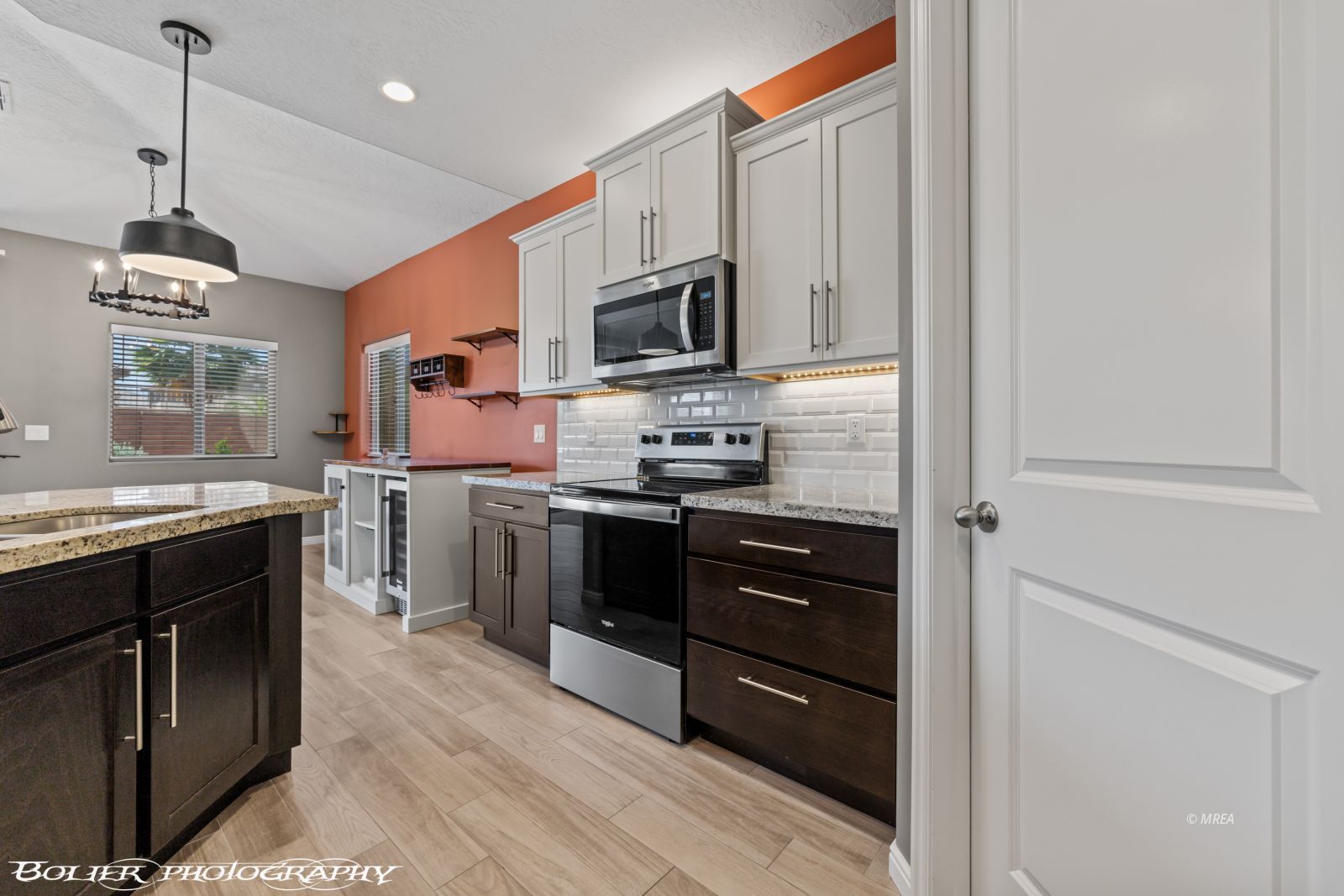 556  Quartz Way