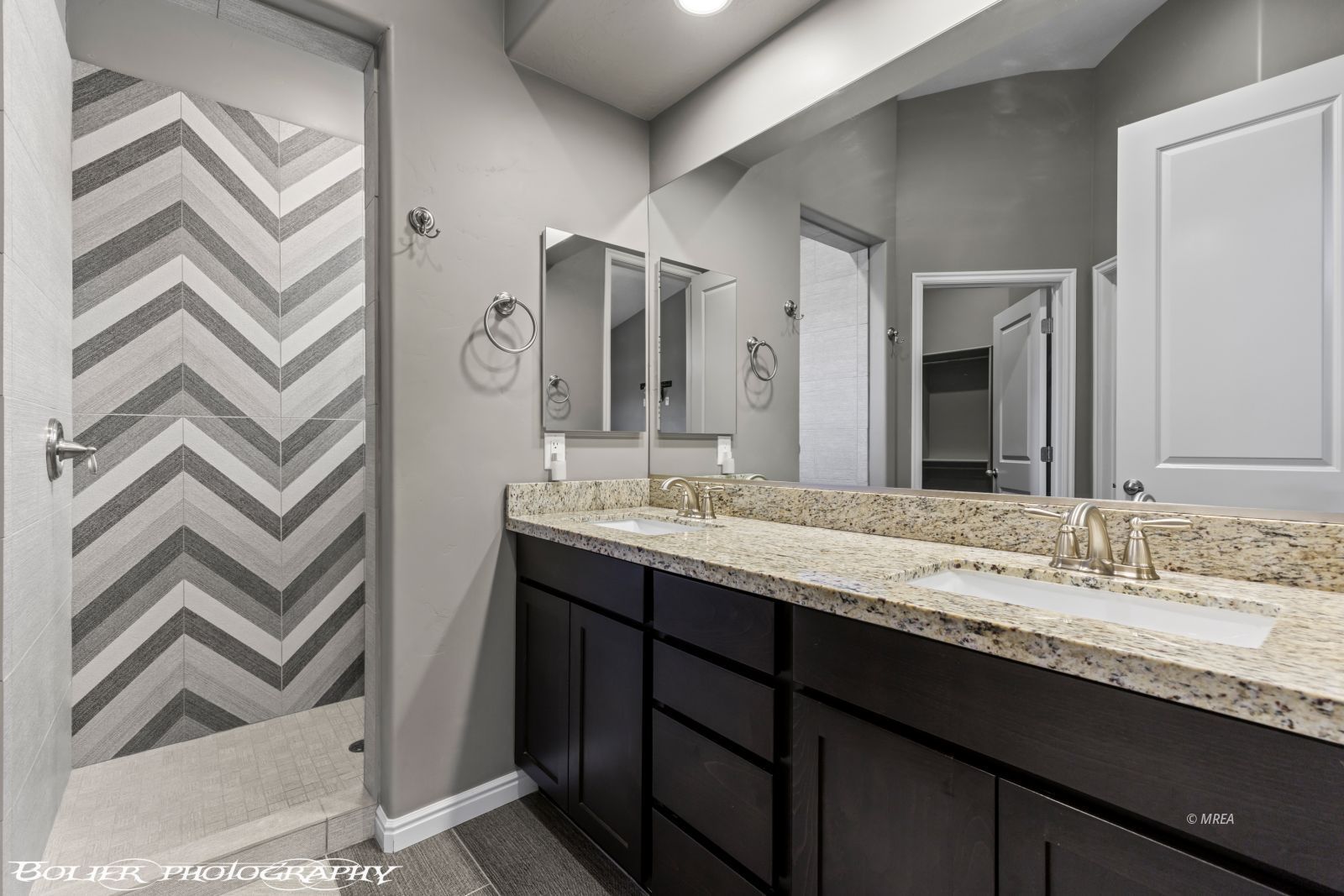 556  Quartz Way