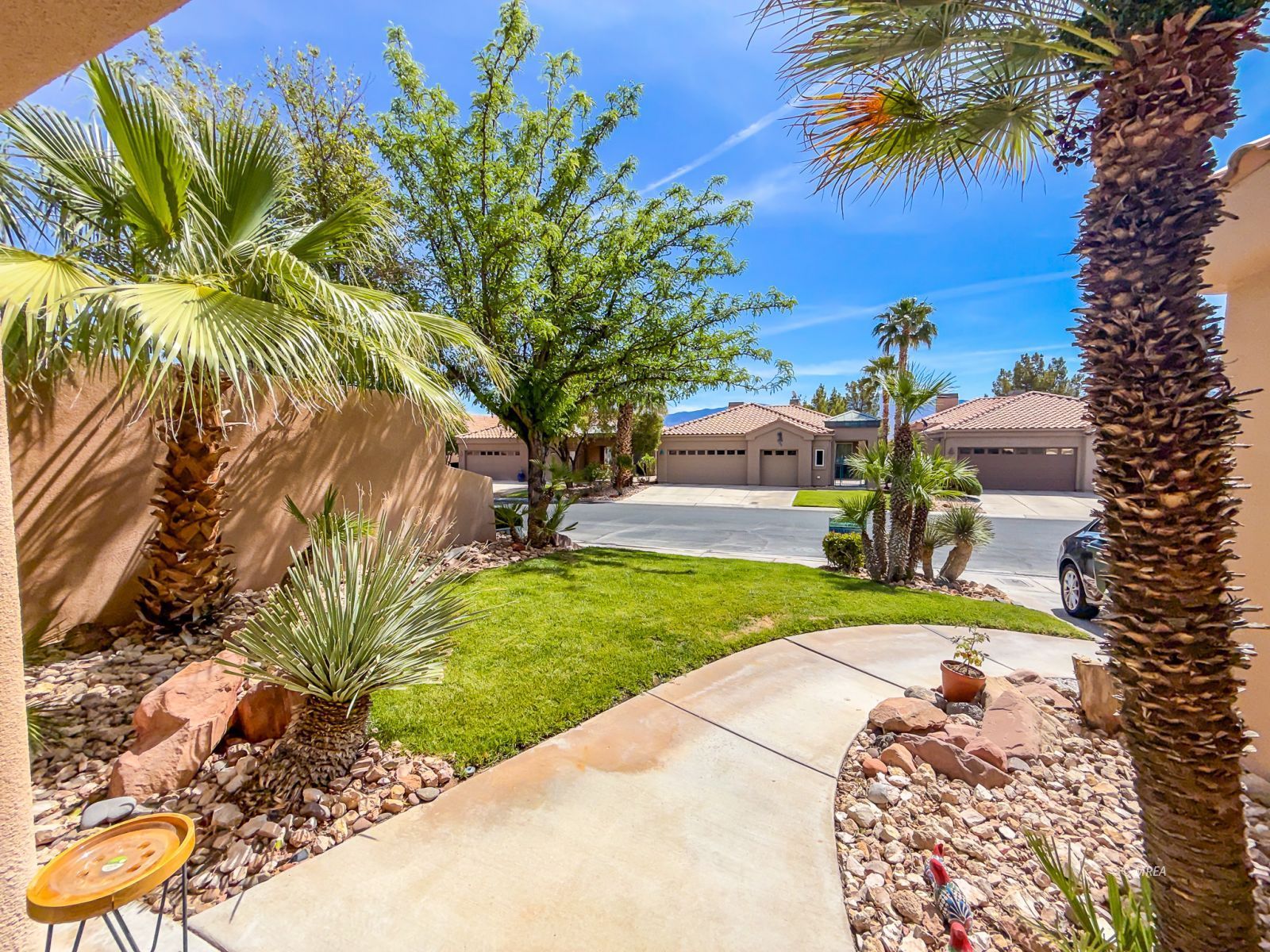 705  Pinnacle Ct