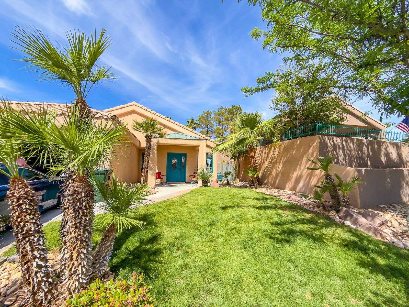 705  Pinnacle Ct