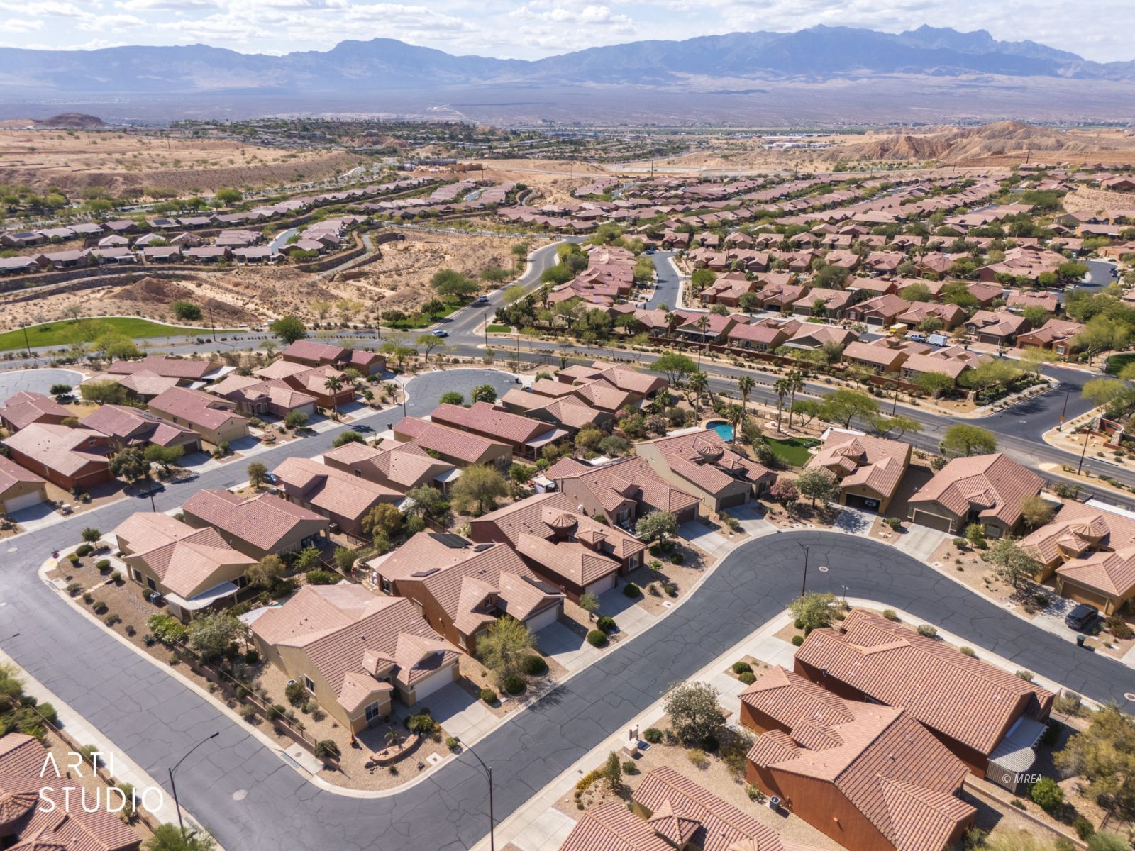 1064  Buckboard Trail 