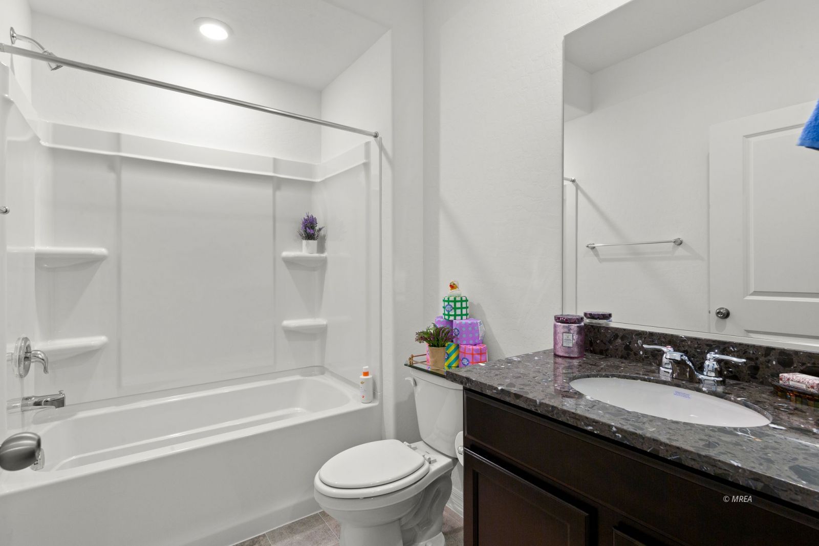 1353  Evening Breeze Ln