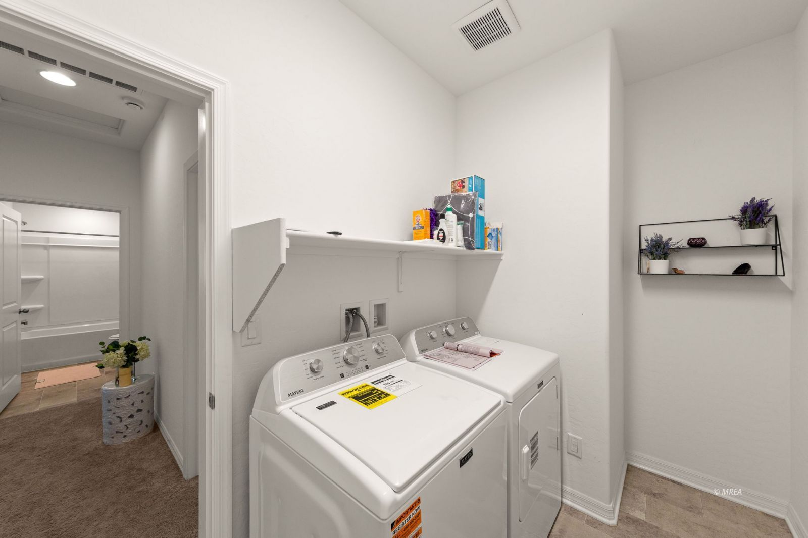 1353  Evening Breeze Ln