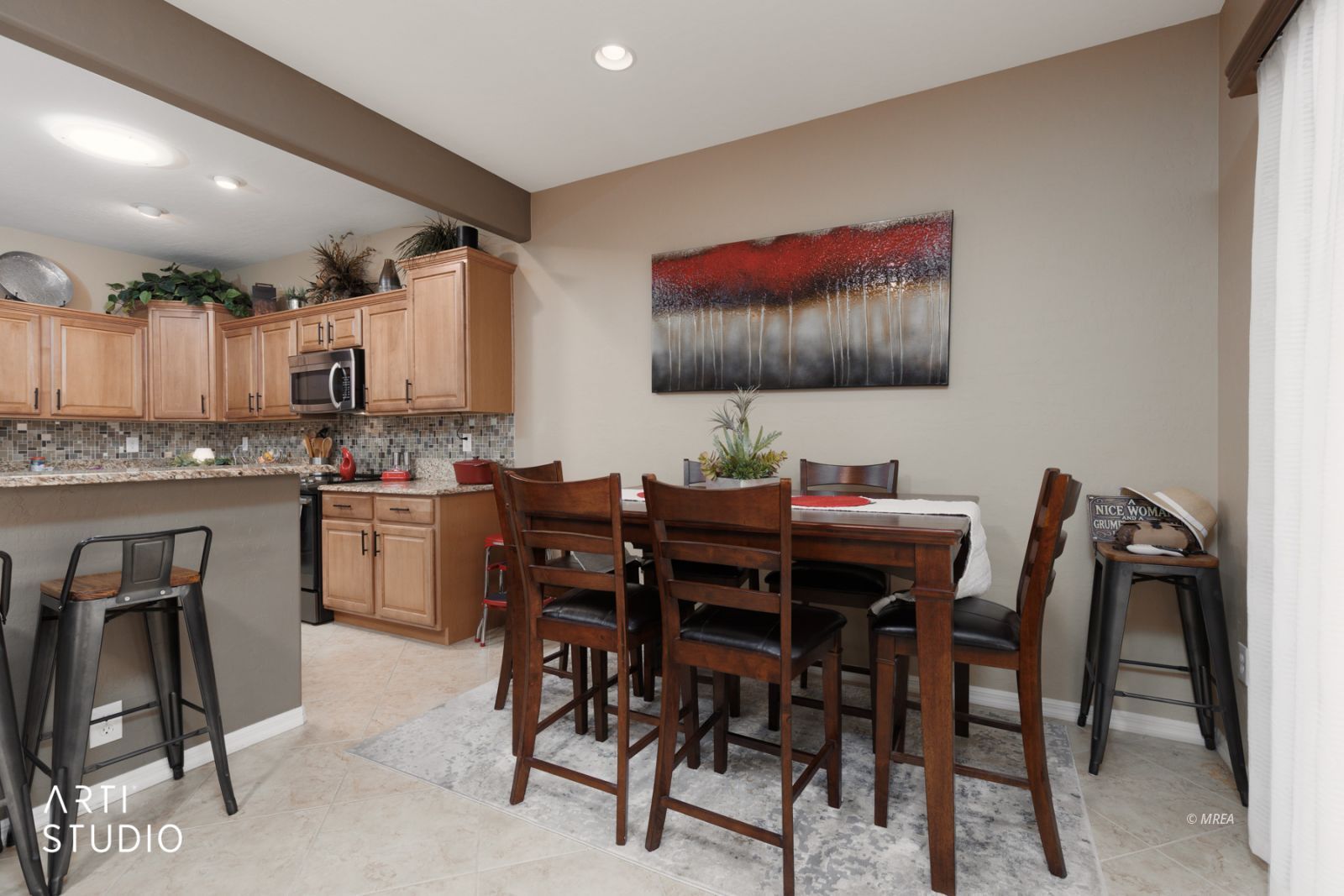 1029  Back Country Trl 