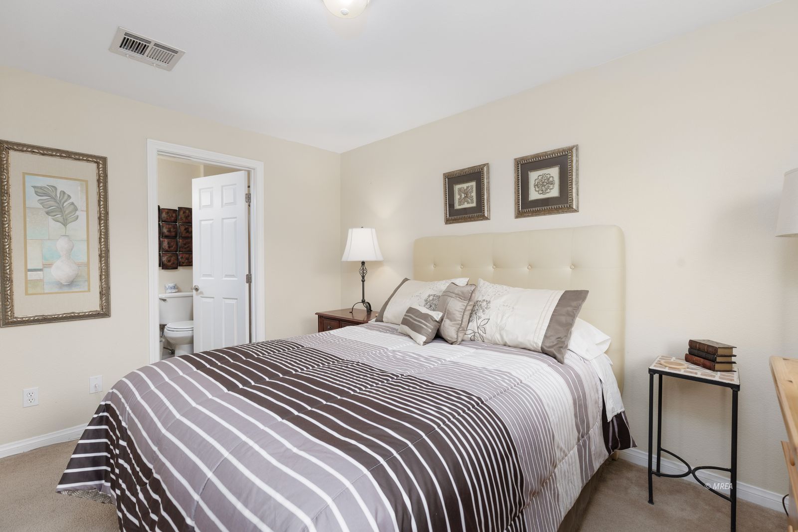 890  Kitty Hawk Dr #423