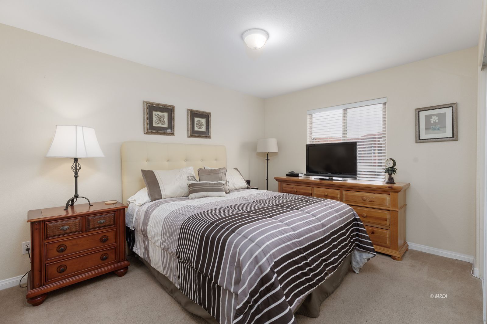 890  Kitty Hawk Dr #423