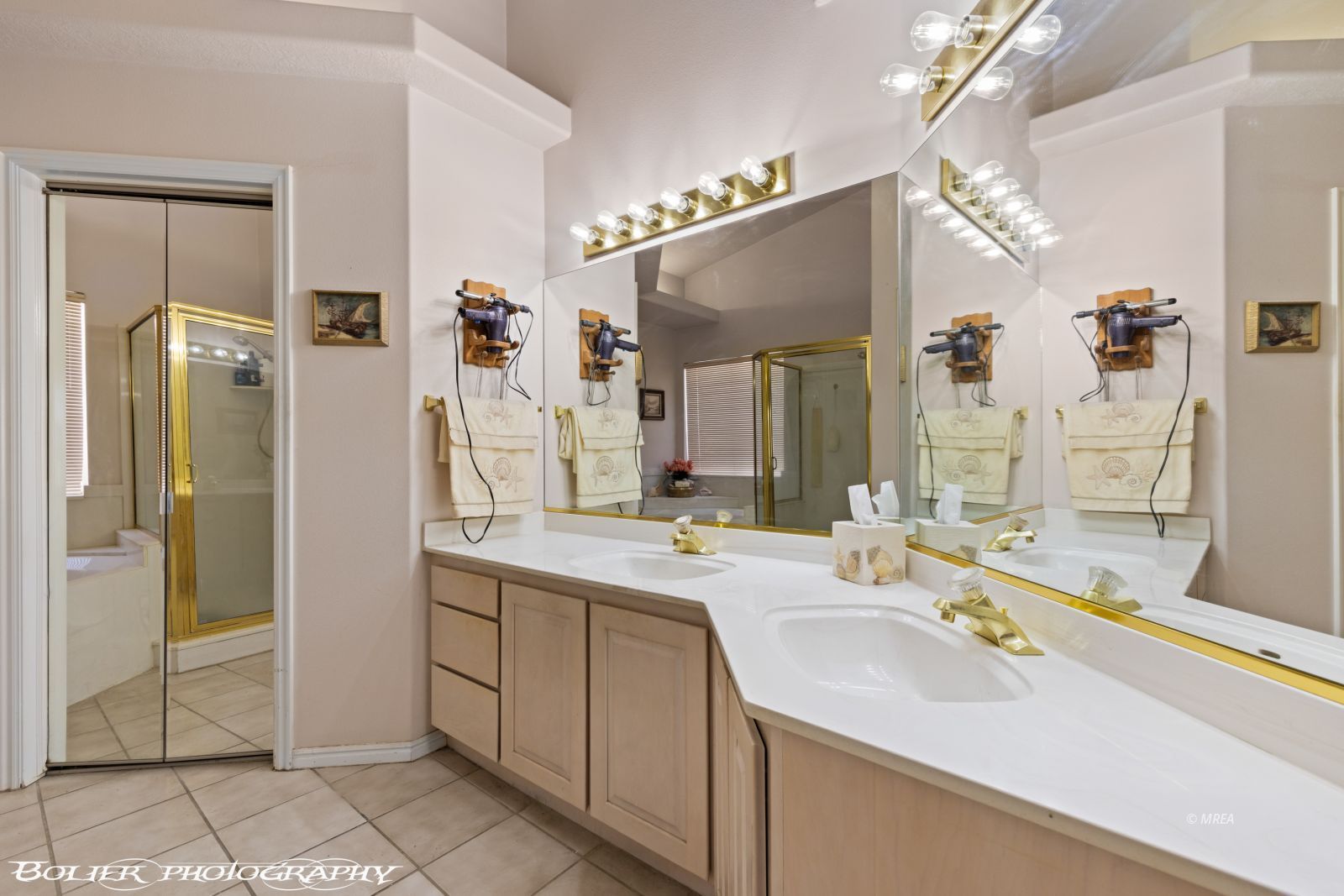 777  Buena Vista Cir 