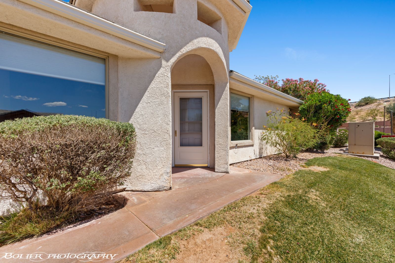 400  Paradise Pkwy  #113