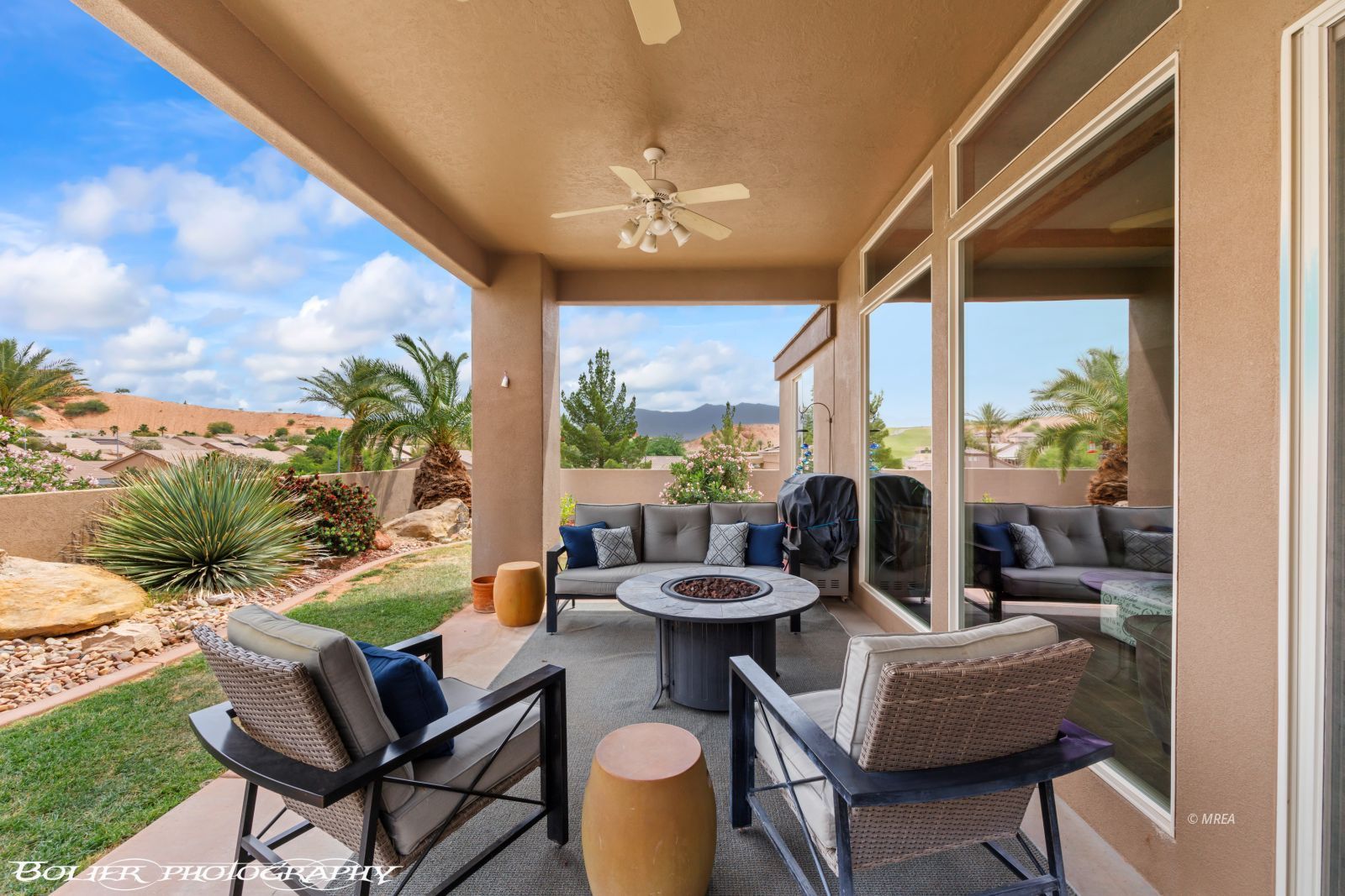 901  Crest View Dr