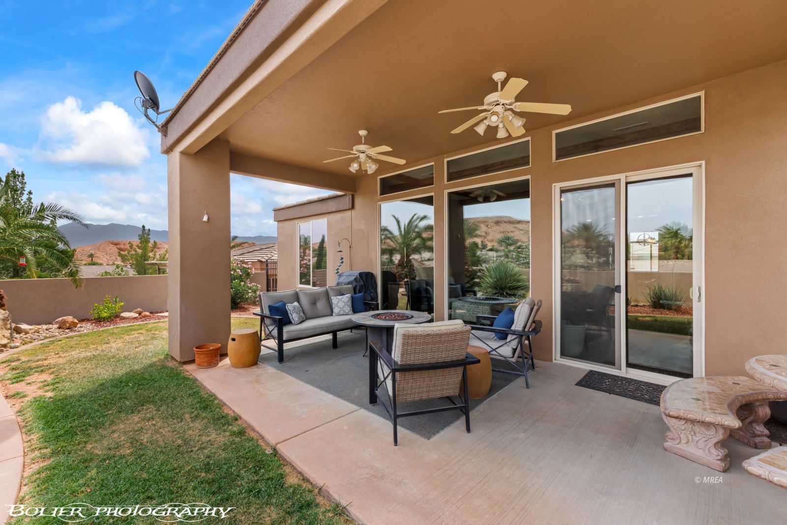 901  Crest View Dr