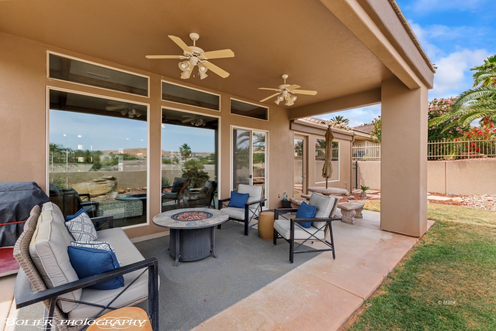 901  Crest View Dr