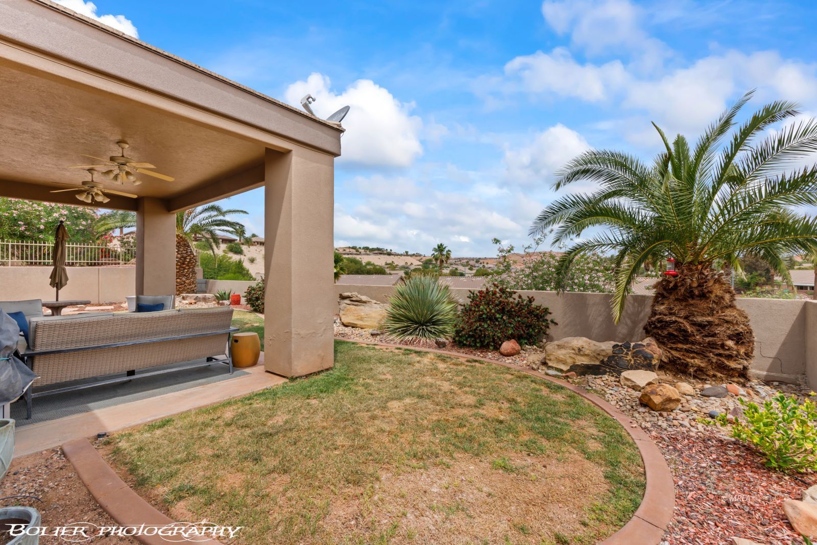 901  Crest View Dr
