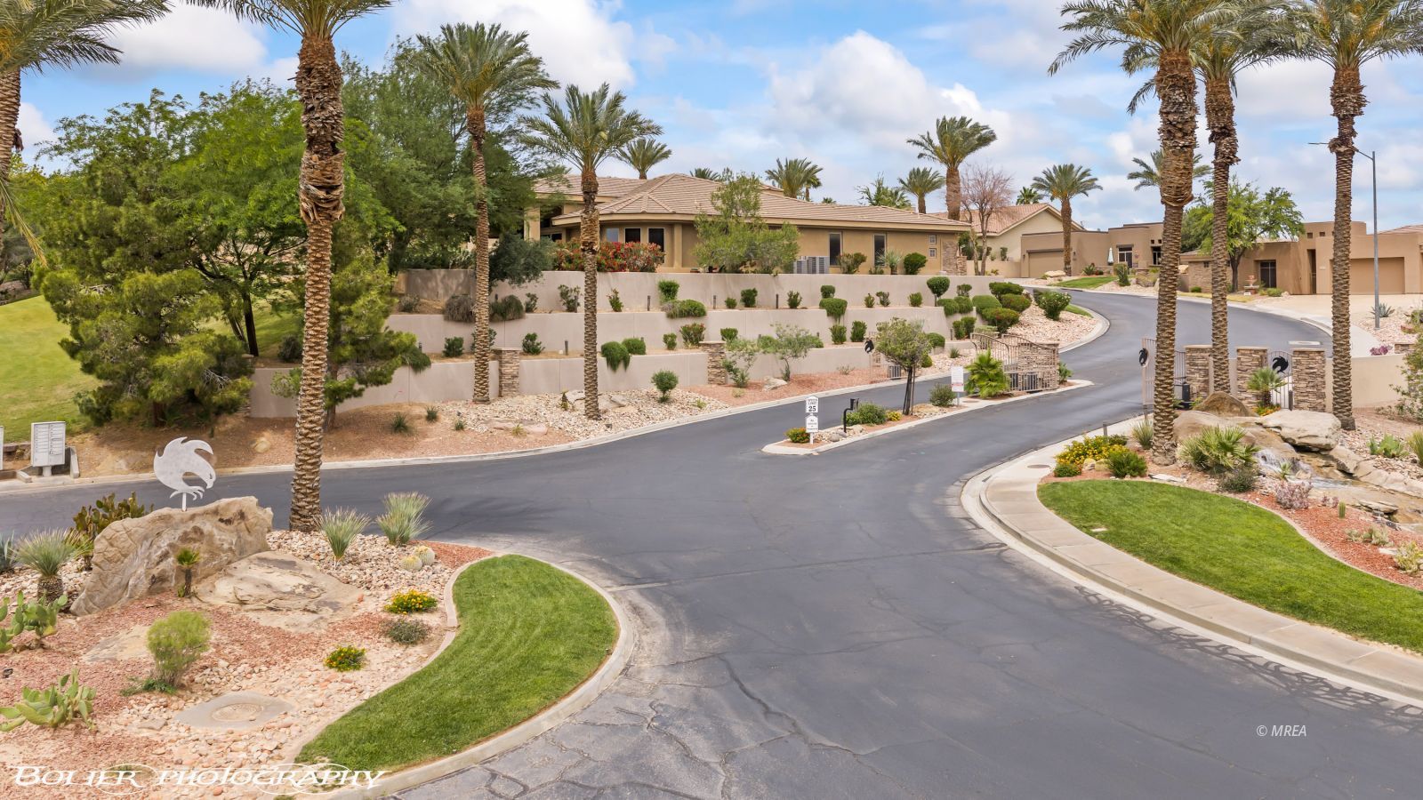 901  Crest View Dr
