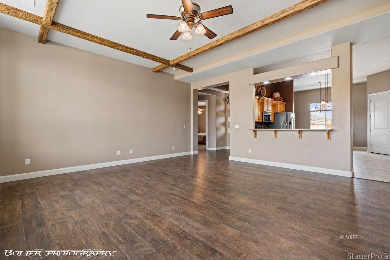 901  Crest View Dr