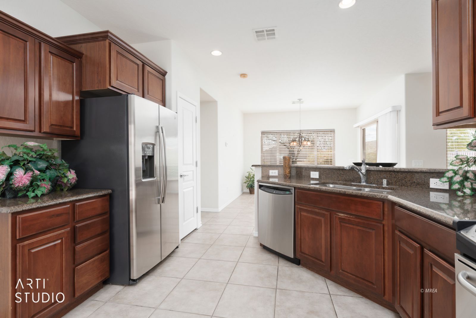 1064  Buckboard Trail 